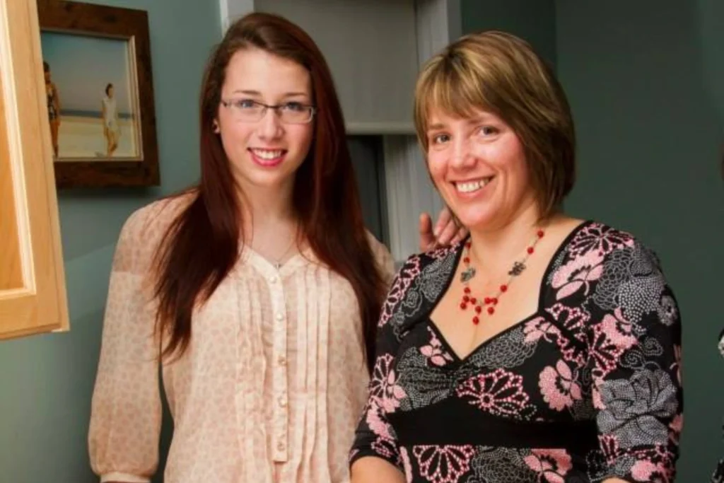 Rehtaeh Parsons with her mother, Leah Parsons